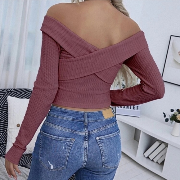 Sexy and soft mauve knit top - Picture 4 of 4